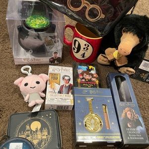 Large lot of Harry Potter merchandise